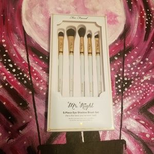 Too Faced Mr. Right Eyeshadow Brush Set